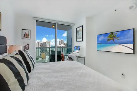 41 SE 5th Street Miami FL 33131