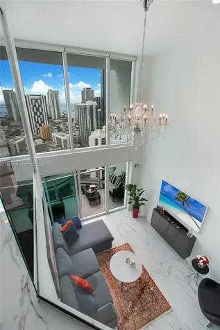 41 SE 5th Street Miami FL 33131