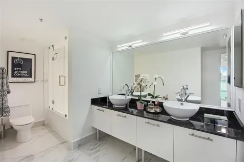 41 SE 5th Street Miami FL 33131