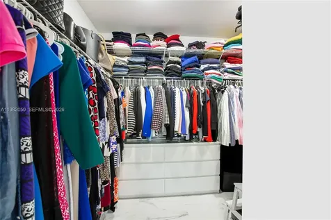 41 SE 5th Street Miami FL 33131