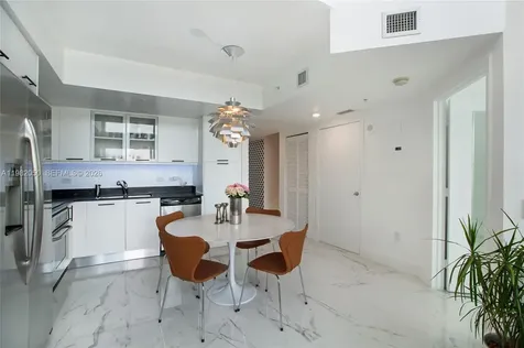 41 SE 5th Street Miami FL 33131
