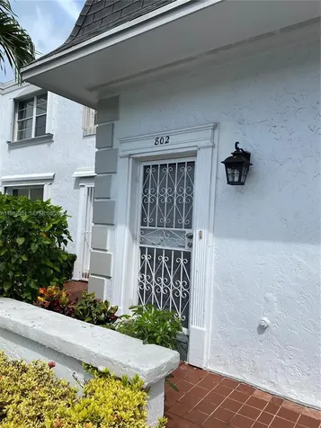 802 NE 26th Avenue Hallandale Beach FL 33009