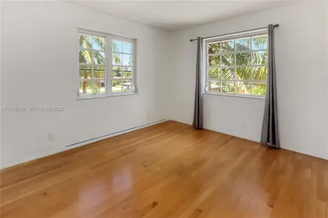 851 N 11th Avenue Hollywood FL 33019