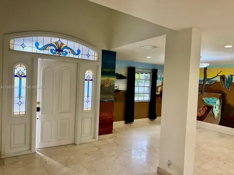 851 N 11th Avenue Hollywood FL 33019