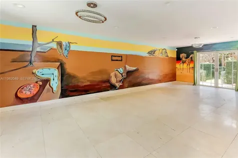 851 N 11th Avenue Hollywood FL 33019