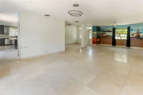 851 N 11th Avenue Hollywood FL 33019