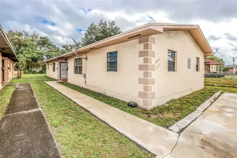 6747 NW 5th Court Miami FL 33150