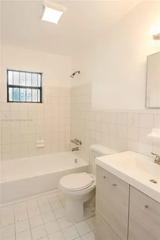 6747 NW 5th Court Miami FL 33150