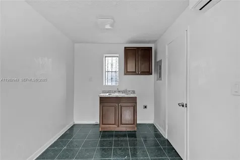 1445 NW 2nd Avenue Florida City FL 33034