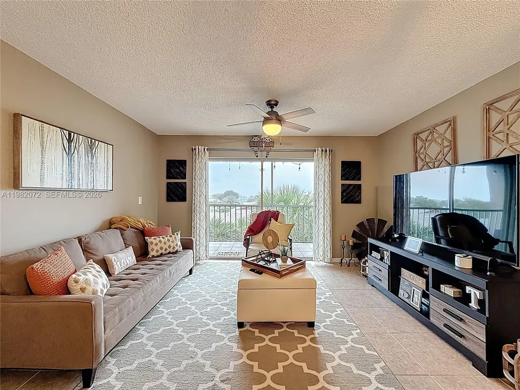 17000 NW 67th Avenue Hialeah FL 33015
