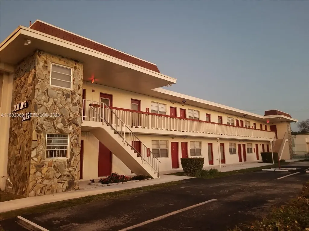 5165 W Flagler Street Miami FL 33134