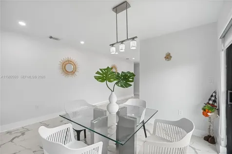 800 NW 133rd Avenue Miami FL 33182