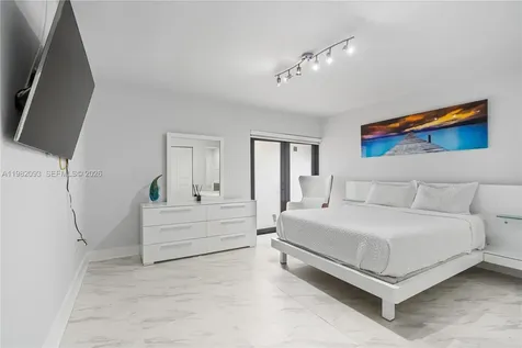 800 NW 133rd Avenue Miami FL 33182