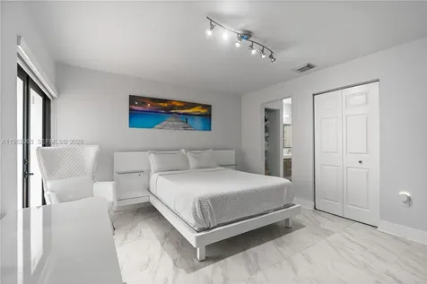 800 NW 133rd Avenue Miami FL 33182