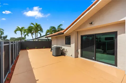 800 NW 133rd Avenue Miami FL 33182