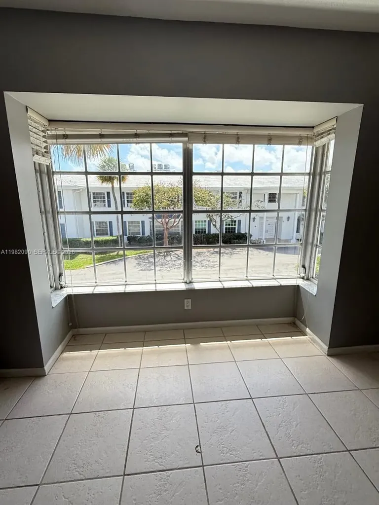 2261 NE 67th Street Fort Lauderdale FL 33308