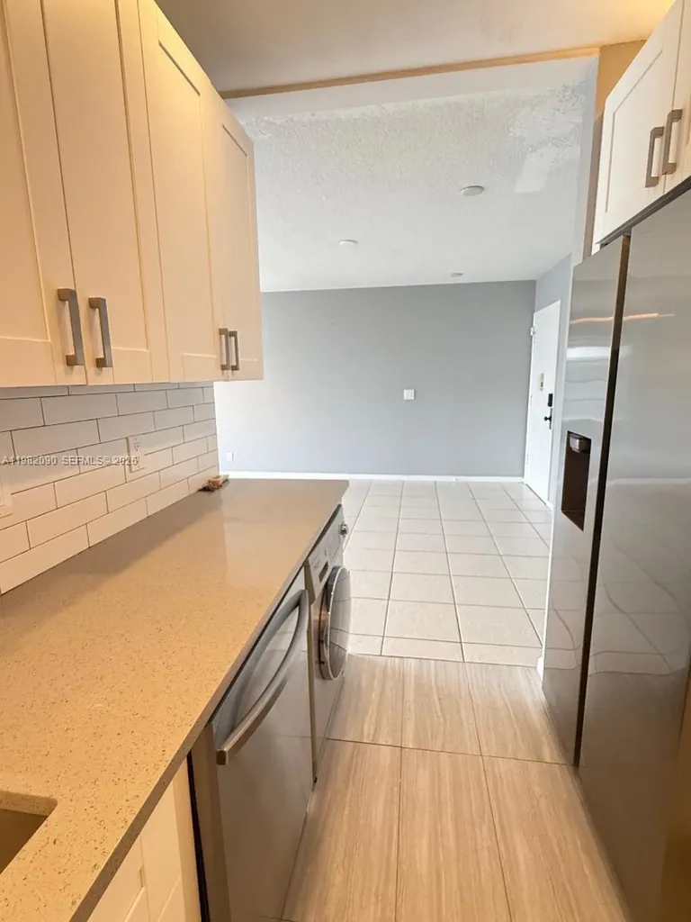 2261 NE 67th Street Fort Lauderdale FL 33308