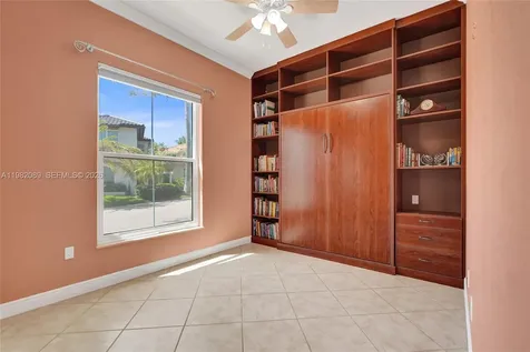 1459 Shoreline Way Hollywood FL 33019
