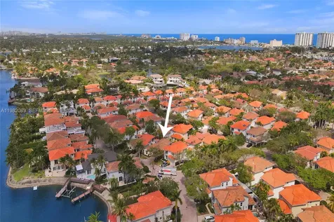 1459 Shoreline Way Hollywood FL 33019