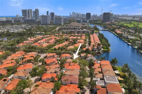 1459 Shoreline Way Hollywood FL 33019