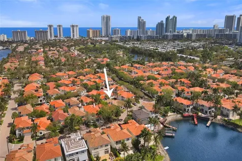 1459 Shoreline Way Hollywood FL 33019
