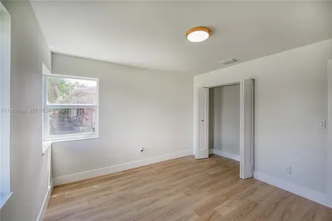 1524 NE 31st Court Pompano Beach FL 33064