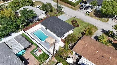 1524 NE 31st Court Pompano Beach FL 33064