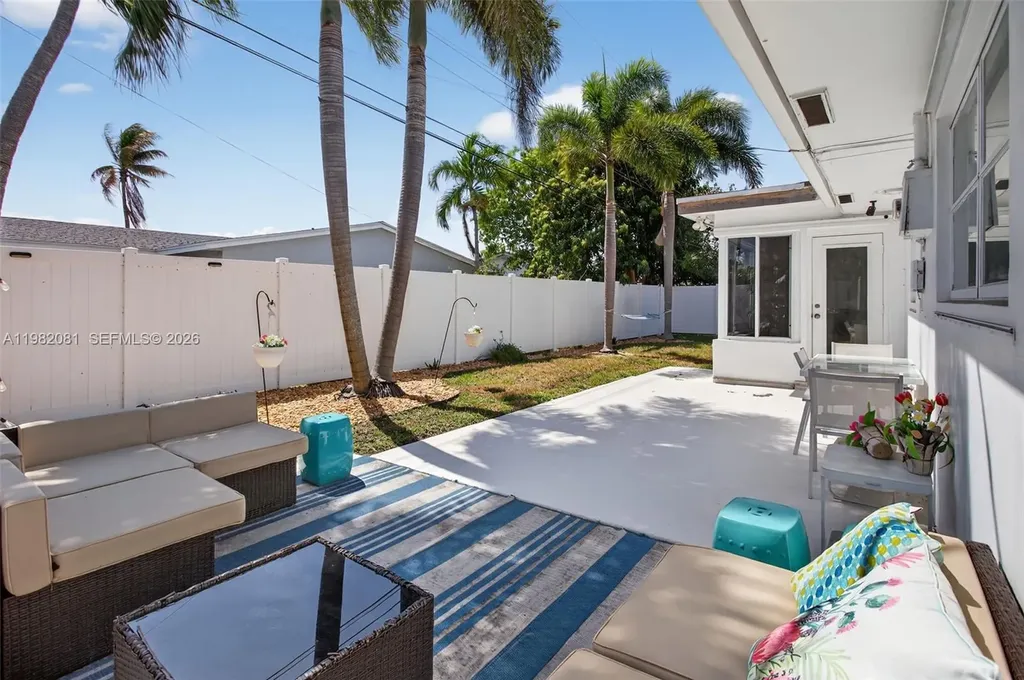 2136 NE 56th Place Fort Lauderdale FL 33308