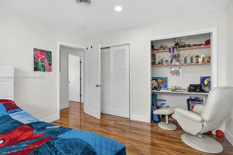 2136 NE 56th Place Fort Lauderdale FL 33308