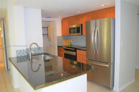 816 NW 11th Street Miami FL 33136