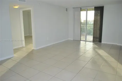 816 NW 11th Street Miami FL 33136