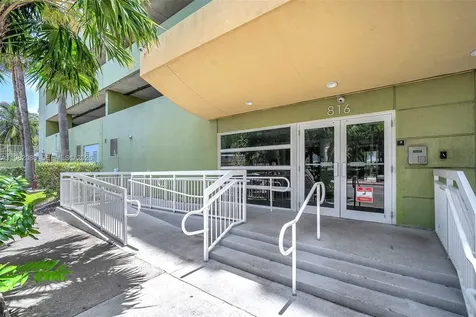 816 NW 11th Street Miami FL 33136