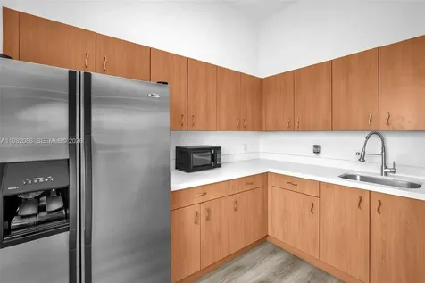 816 NW 11th Street Miami FL 33136