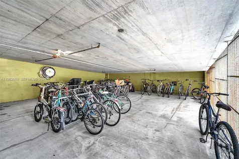816 NW 11th Street Miami FL 33136