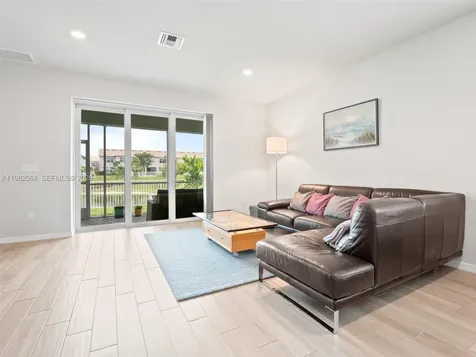 1575 Pongam Terrace Hollywood FL 33021