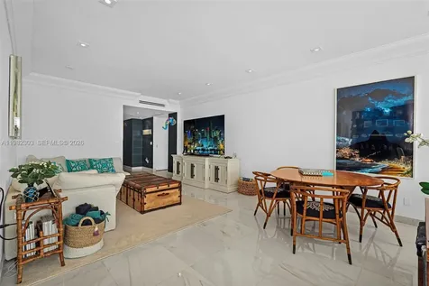 4925 Collins Avenue Miami Beach FL 33140