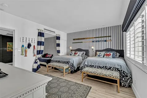 4925 Collins Avenue Miami Beach FL 33140