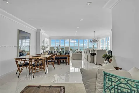4925 Collins Avenue Miami Beach FL 33140