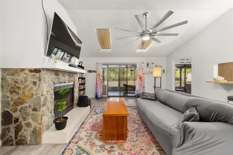6121 Cherry Road Sebring FL 33875
