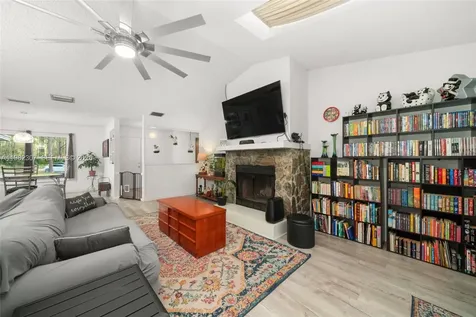6121 Cherry Road Sebring FL 33875