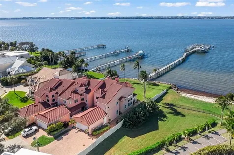 254 Seaview Melbourne Beach FL 32951