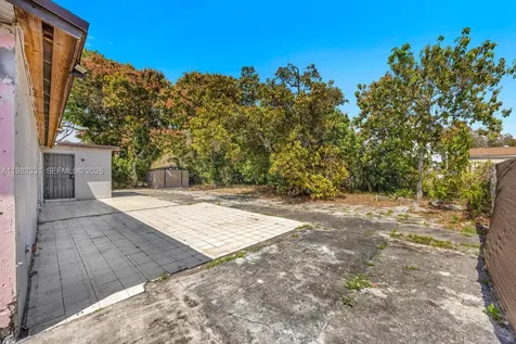 3853 NW 209th Street Miami Gardens FL 33055