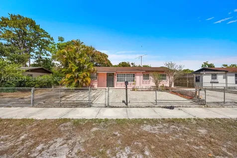 3853 NW 209th Street Miami Gardens FL 33055