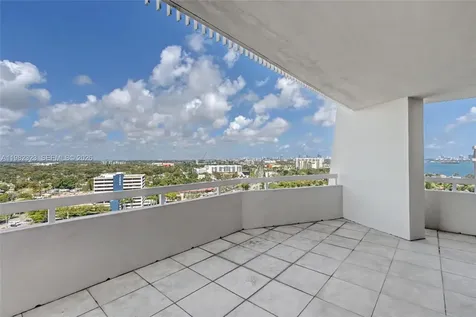2000 Towerside Terrace Miami FL 33138