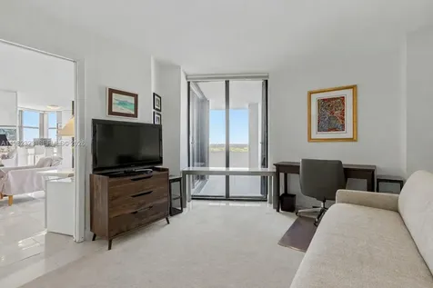 2000 Towerside Terrace Miami FL 33138