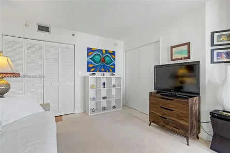 2000 Towerside Terrace Miami FL 33138