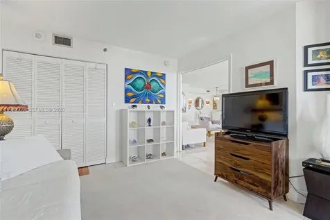 2000 Towerside Terrace Miami FL 33138