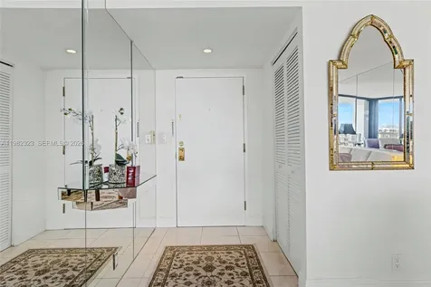 2000 Towerside Terrace Miami FL 33138