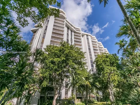 2000 Towerside Terrace Miami FL 33138