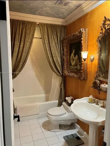 2190 SW 22 Terrace Miami FL 33145